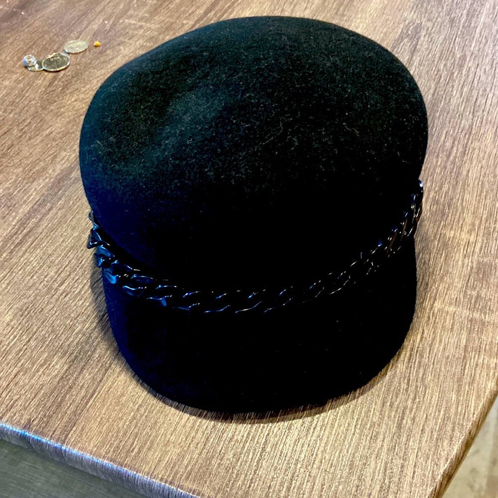 Women’s Hat- Wool, Black